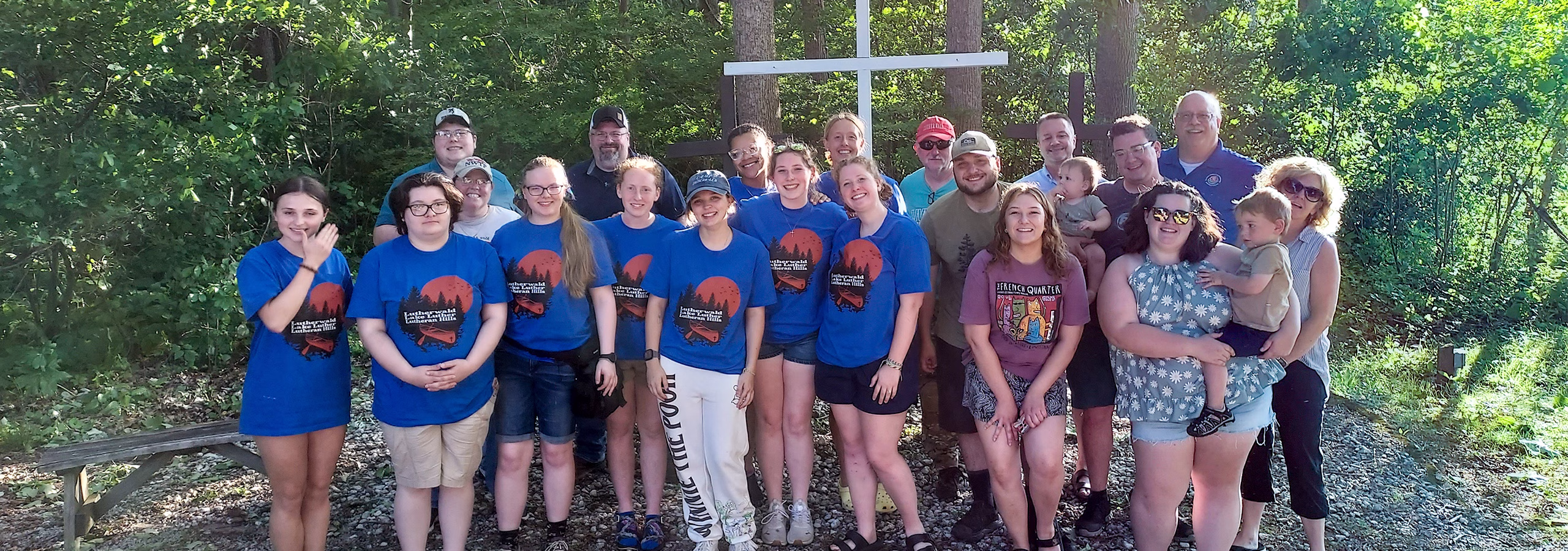 Students and counselors at Lutheran Outdoor Ministries: Indiana-Kentucky (LOMIK)